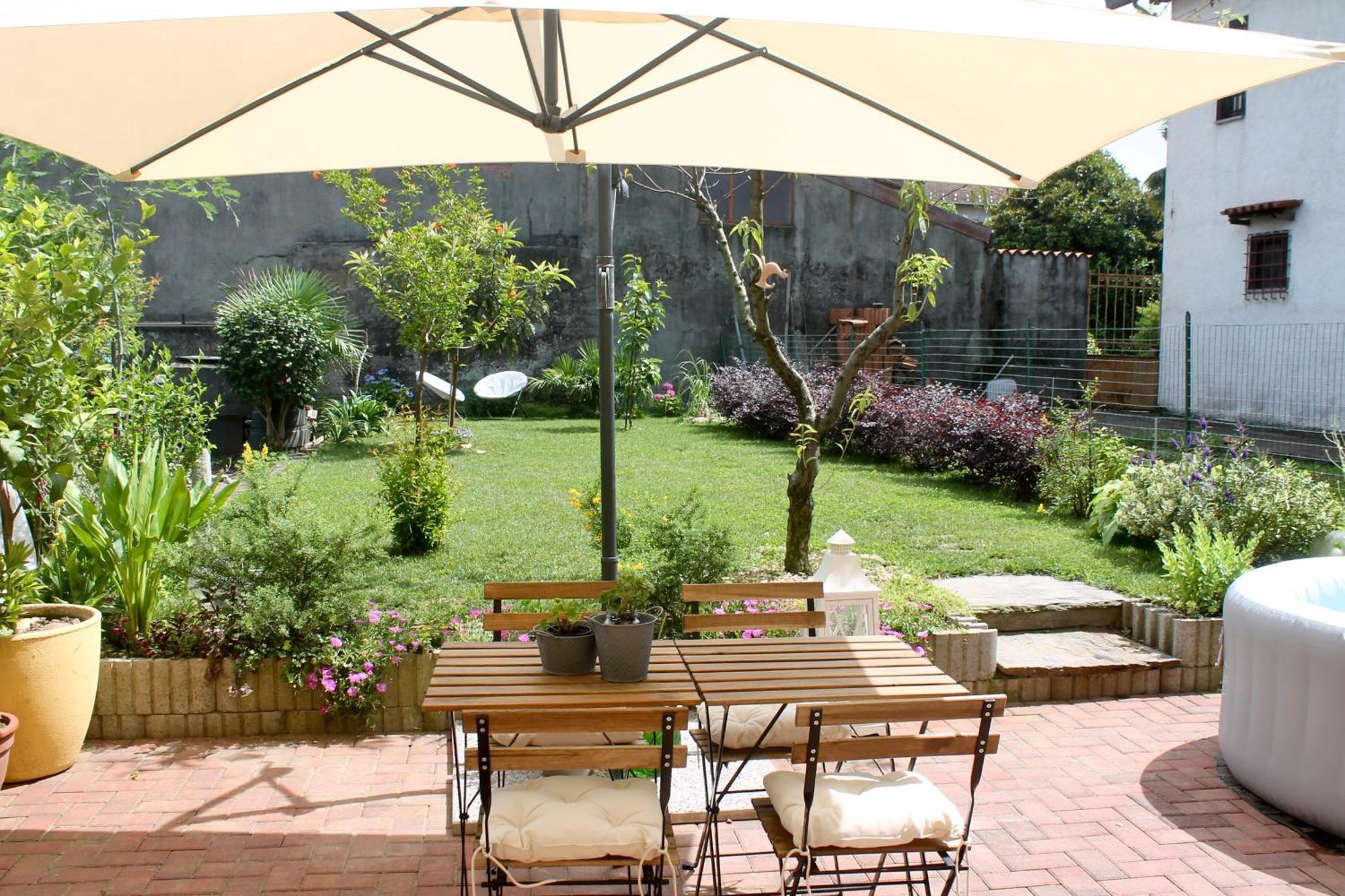 Il Cortile Del Borgo Villa Borgo Ticino Bagian luar foto