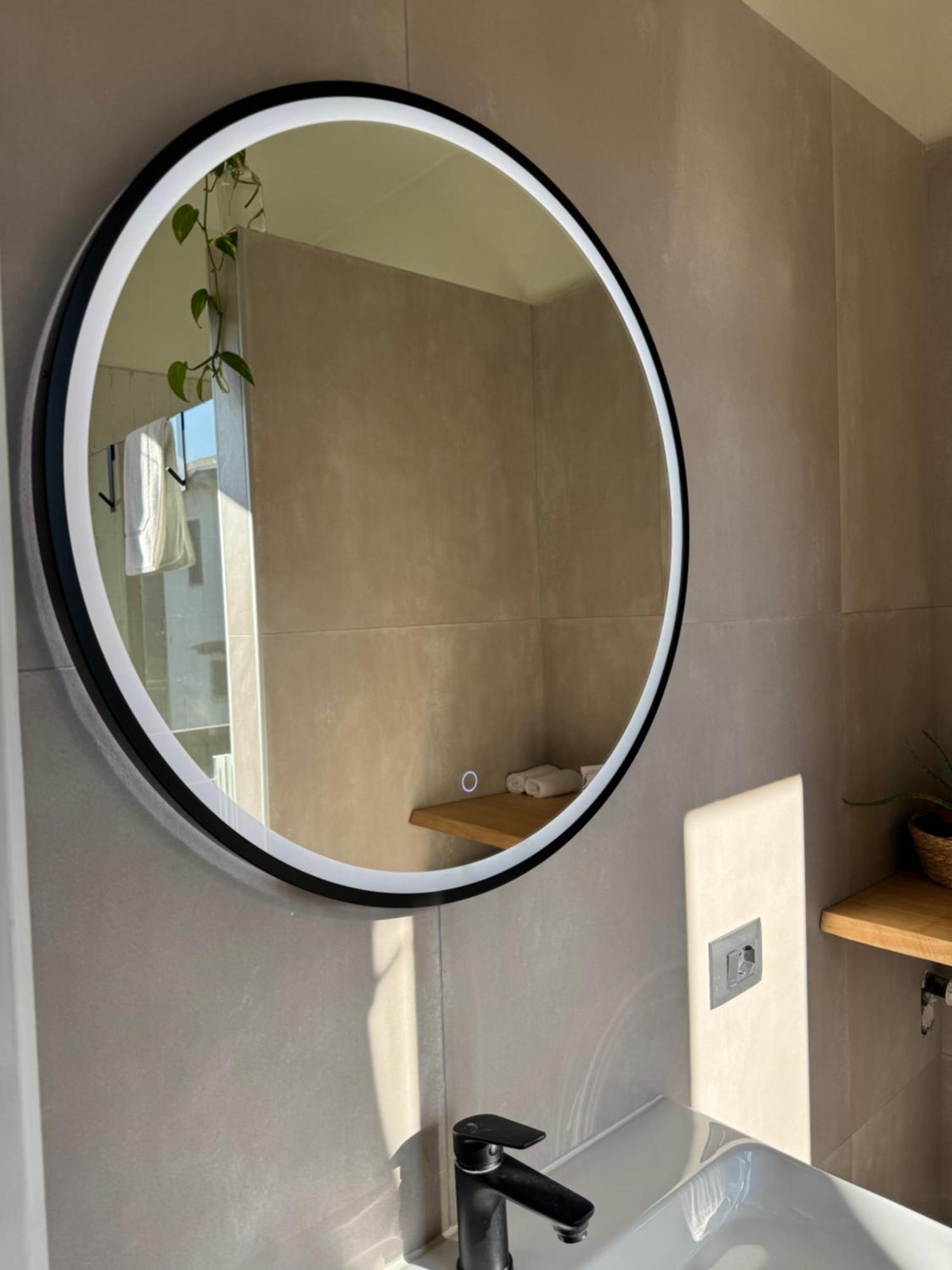 Il Cortile Del Borgo Villa Borgo Ticino Bagian luar foto